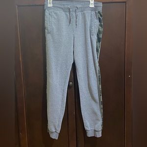 preowned Cat and Jack youth large sweatpants